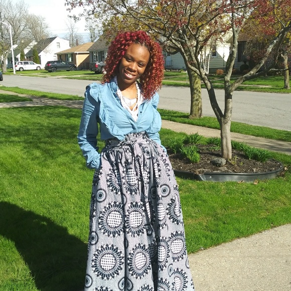 Meet your Posher, Tricia - Picture 1 of 1